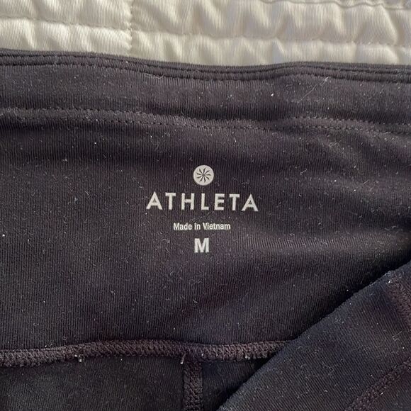 Athleta Women’s Replay Reflective Cropped Leggings Size M GUC Black - Picture 3 of 5